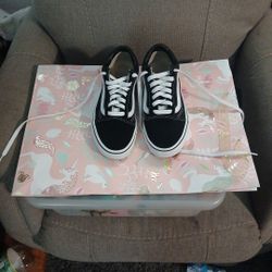 Old Skool Vans Size 4.5 Mens Or 6 Women