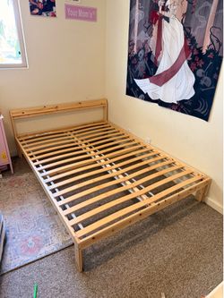Wooden bed frame (full size)