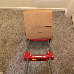 Milwaukee foldable dolly 150lb capacity