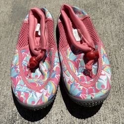 Girls water shoes