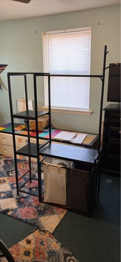 Freestanding closet