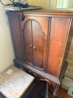 Vintage cabinet