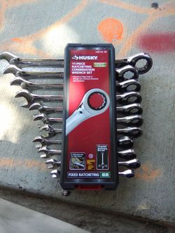 Husky 11 piece ratcheting combination set