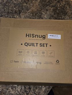 Hisnug white/cream twin quilt set