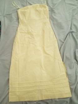 Adorable strapless dress