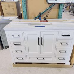 48 in Single Sink Bath Vanity in White with Marble Top in White  $789 