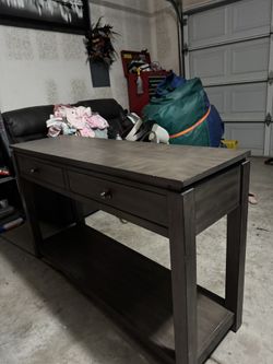 Table Entry Way