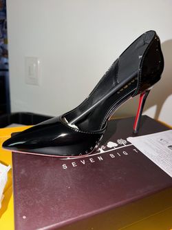Heels  brand new size 7 1/2