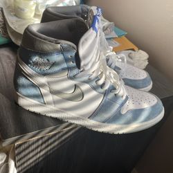 Limited Addition Baby Blue & Grey Jordan 1‘s