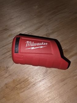 Milwaukee M12 heated gear power adapter for vests and jackets