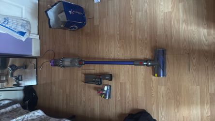 Dyson v11