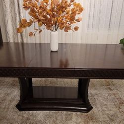 dinind table expandable 72"-102"