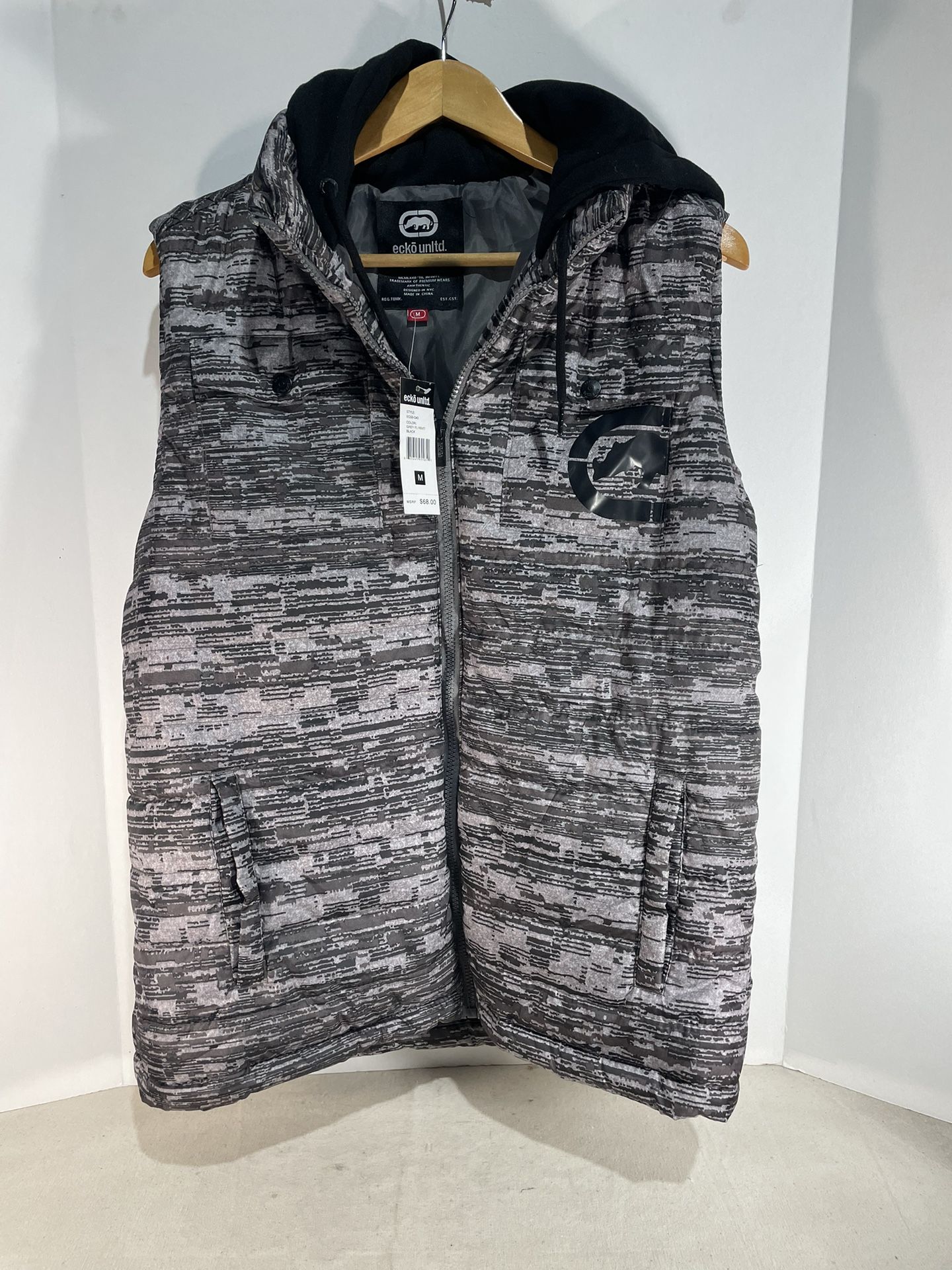 Ecko Unltd Hooded Puffer Vest Men's Size M Camo full zip up sleeveless