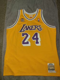 Kobe Bryant mitchell and ness jersey 2xl