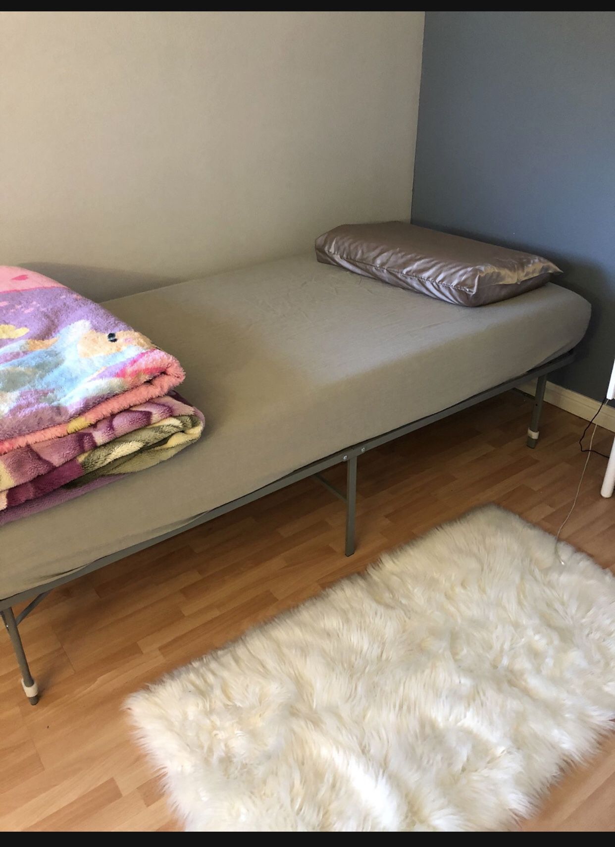 Brand New Twin Size Bed With Mattress Closed Box