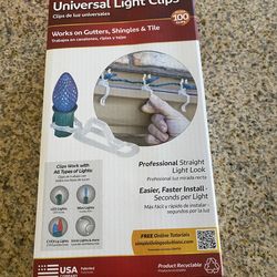 Universal light clips