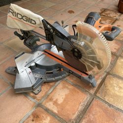 Rigid 12-Inch Compound Sliding Miter Saw