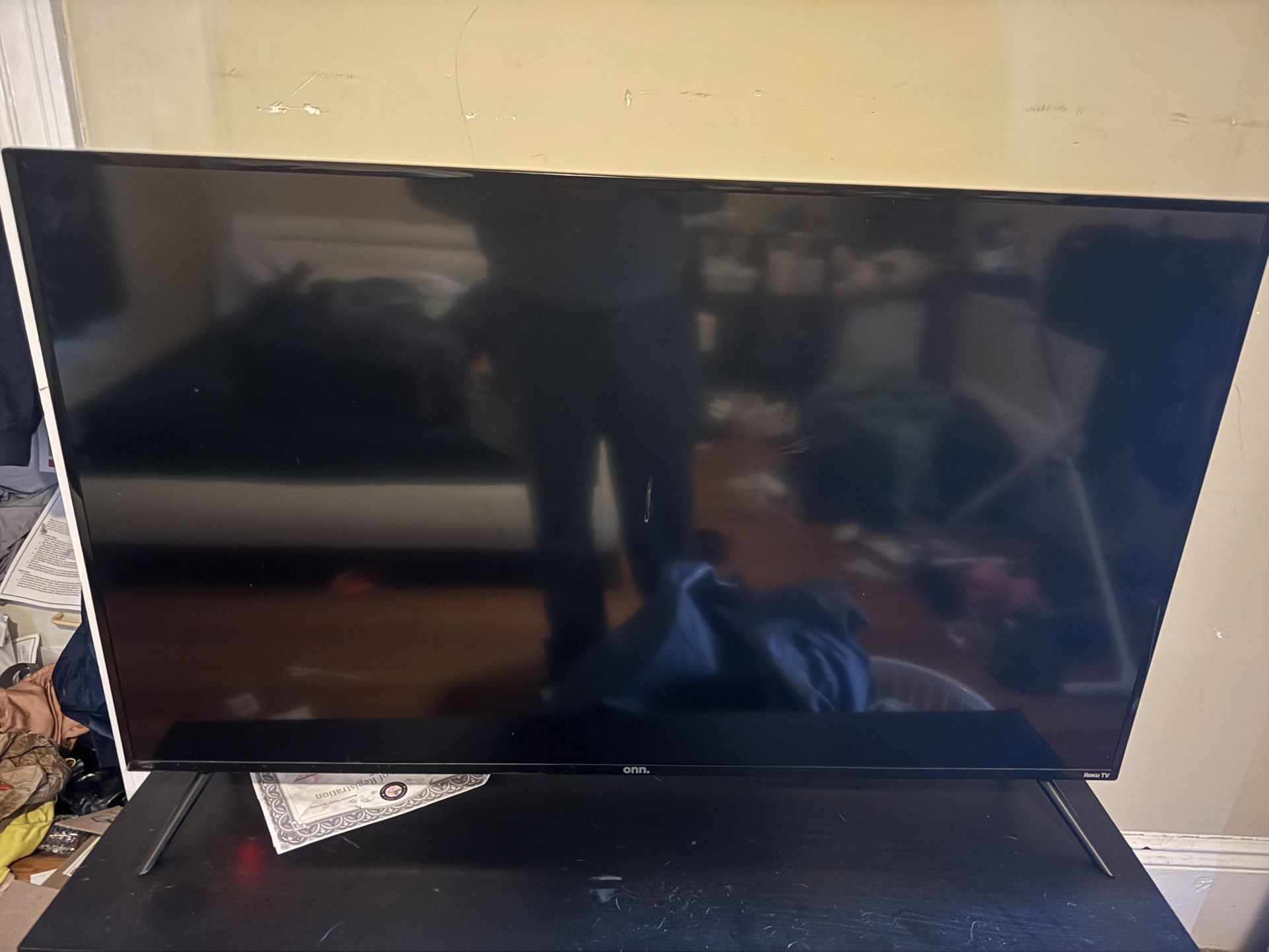 50’ Roku Tv