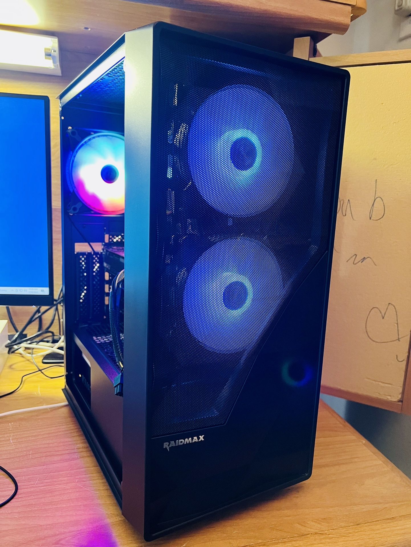 Custom Gaming PC 🎮||RYZEN 3 3200G|| EVGA GeForce GTX 1060 6GB || Windows 10