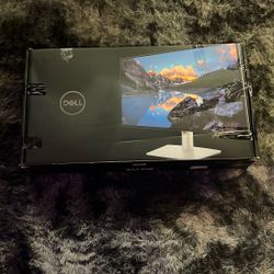 Dell UltraSharp 27 4K USB-C Hub Monitor - U2723QE