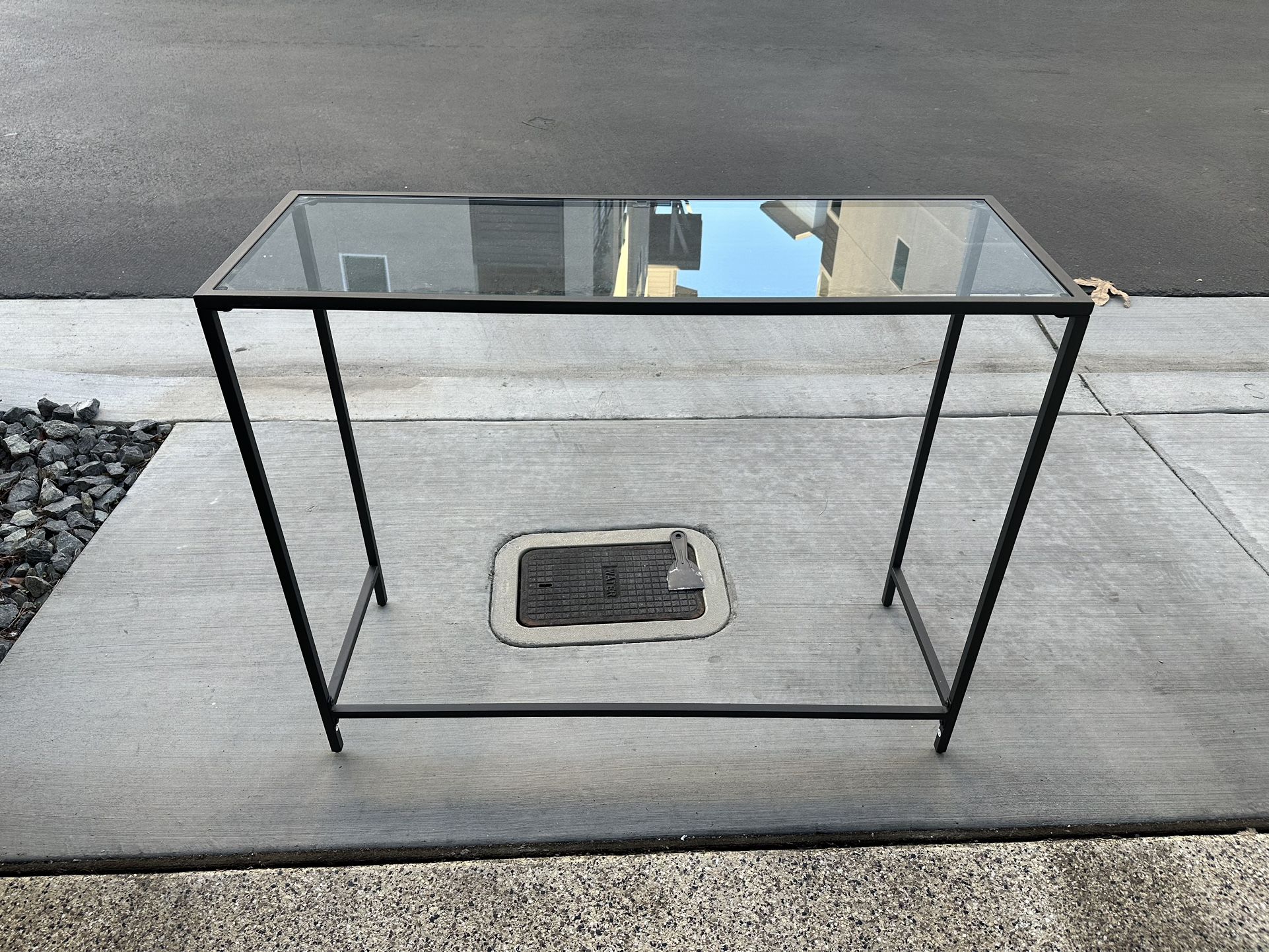 Like New Console Side Table!