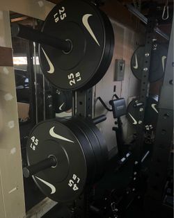 Nike Strength Bumper plates bundle with Barbell clips
