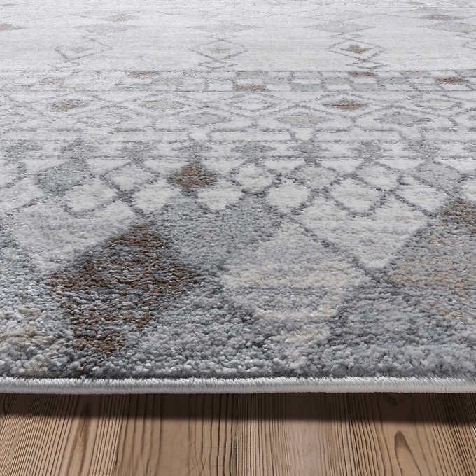 Isidra Area Rug, Aten Grey 6’6”X 9’6” for Sale in Rancho Cucamonga, CA OfferUp