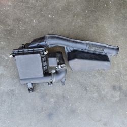 2010 - 2015 Toyota Prius complete intake box 