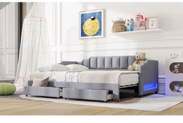 Daybed with Pull-Out