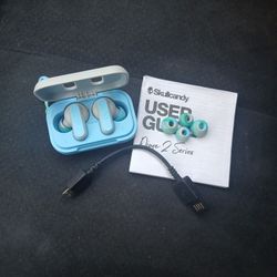 Skullcandy headphones