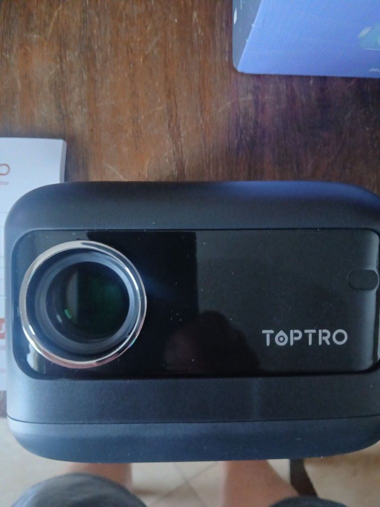 Home Theater Projector Top TRO Entertainment Projector