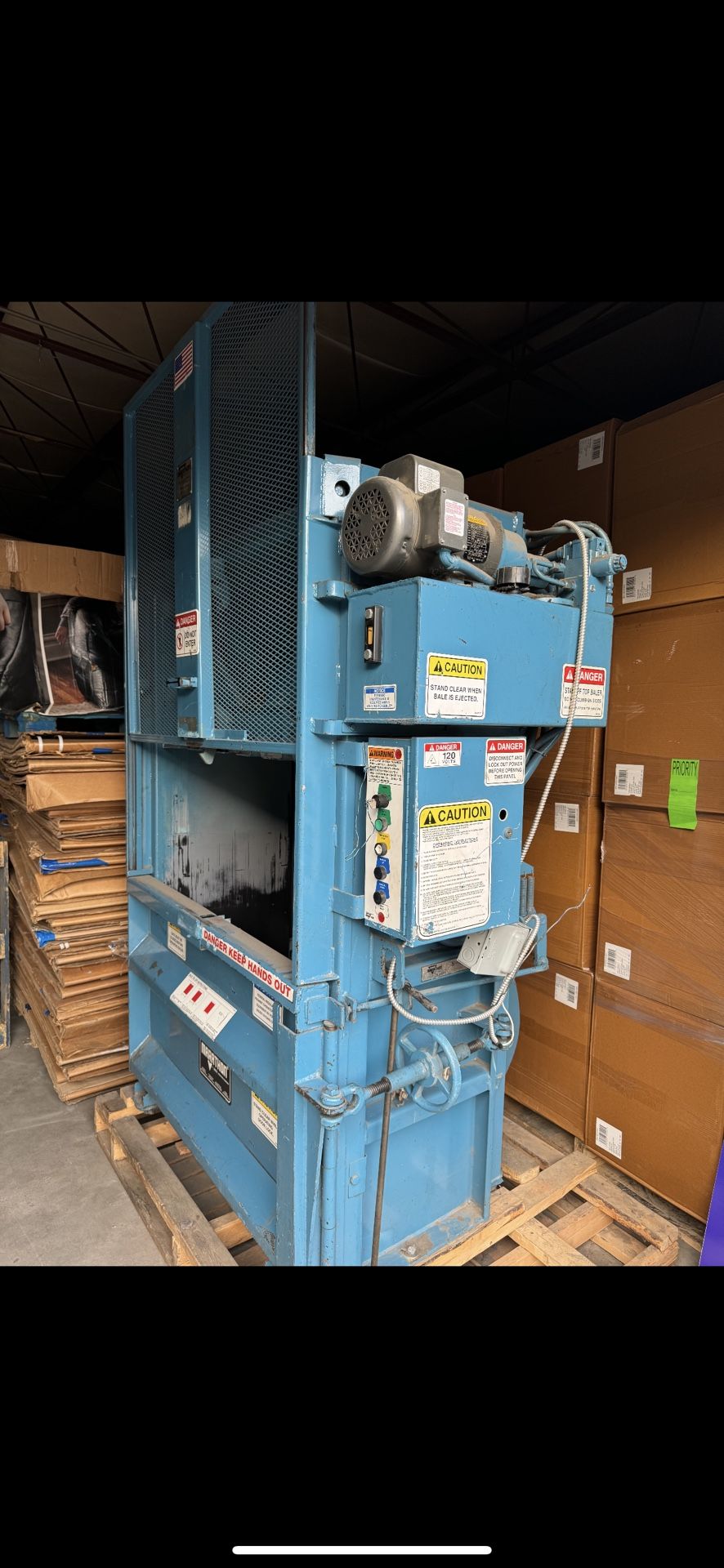 Hydraulic Baling Machine
