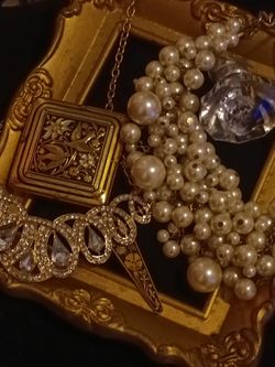 Elegant Custom Piece Costume Jewelry