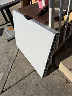 6’ Folding Table