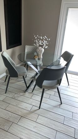 Dining table set