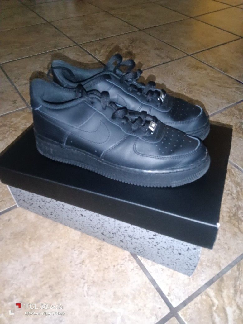 Nike Air Force Ones Size 7" (Black)