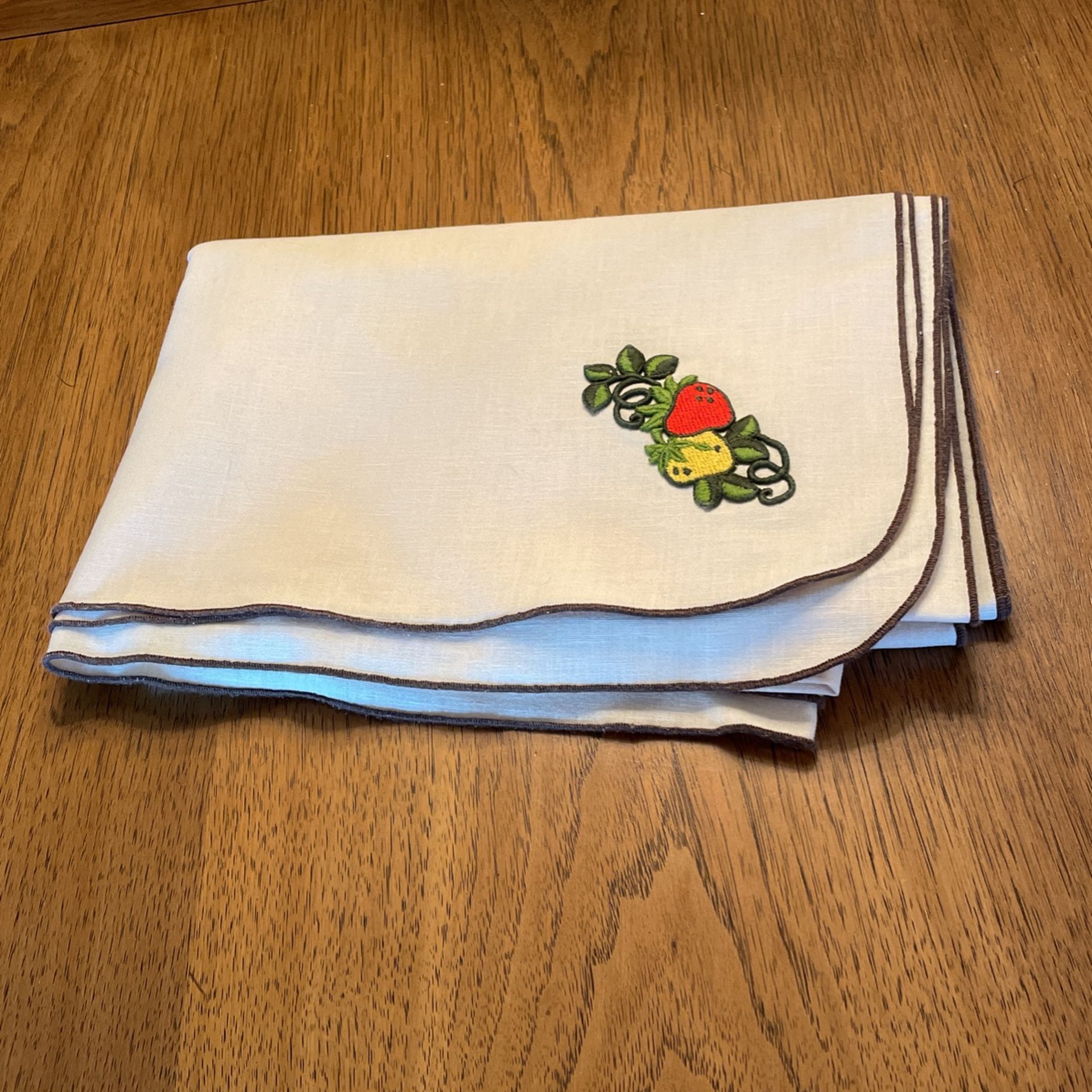 Vintage Strawberry Table Cloth