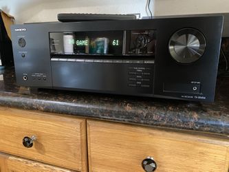 Onkyo receiver , 4K, Dolby Atmos, HDMI