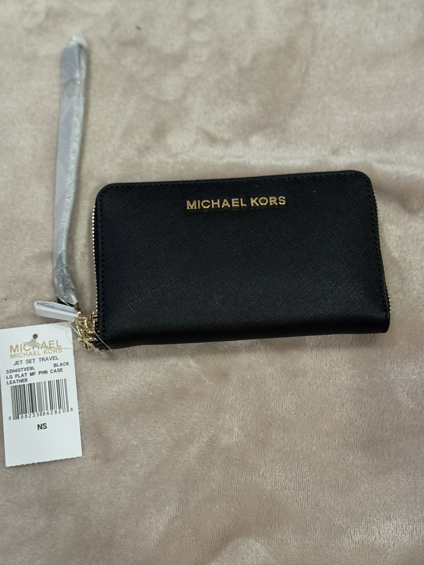 Michael Kors Wristlet