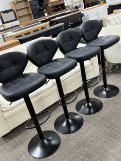 Set of 4,Swivel Bar Stools with 360° rotation, padded seat and supportive backrest for extra comfort. Includes a sturdy footrest, perfect for kitchen
