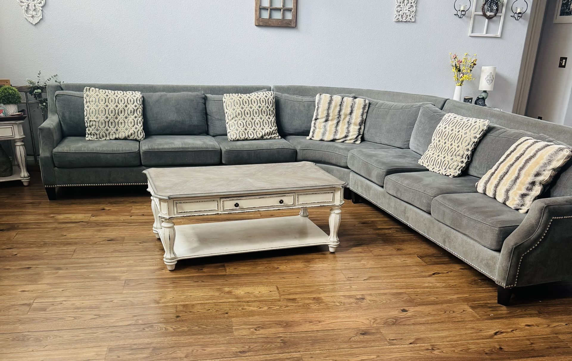 Large Living room Set