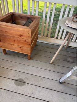 Wood planter 30gal