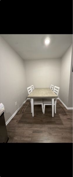 Dining Table Set with 4 Chairs