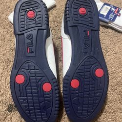 FILA SHOES NEVER WORE!!!! FREE SOCKS AND HEAD BAND socks A Little Dirty 