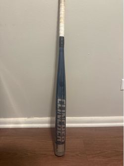 Clincher softball bat