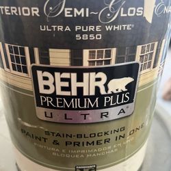 1 Gallon Behr Premium Plus Ultra Semi-Gloss Paint & Primer  Color Ranch Acres    