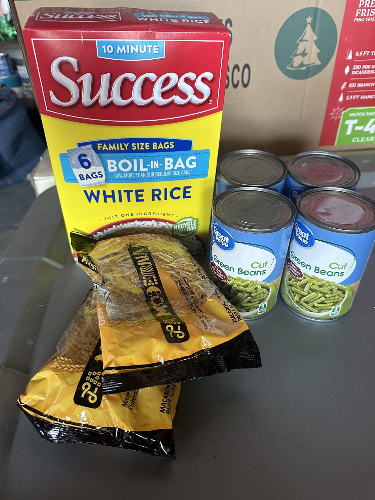 FREE NON-PERISHABLE FOOD!