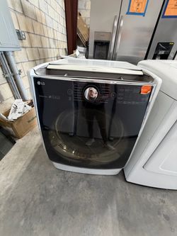 LG Front Load Dryer with Sensor Dry