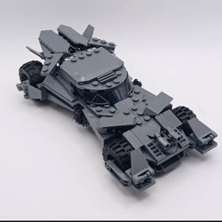 LEGO Batman V Superman - Batmobile without Stickers & Minifigure