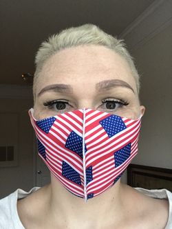 Face mask with design